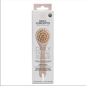 5/$25 Daily Concepts Facial Dry Brush